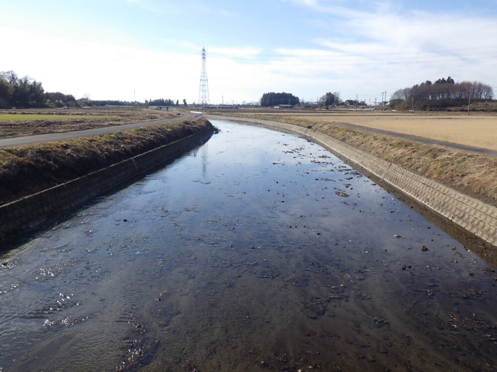 堆積土除去等工事　基幹排水路恵川その２